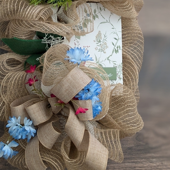 A great beauty gnome/welcome swag wreath - Picture 15 of 17